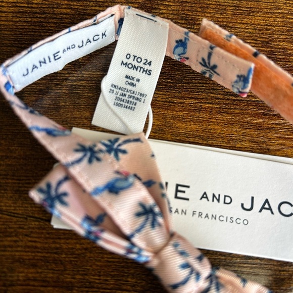 Janie and Jack Cream Bow Tie with Blue and Orange Palm Tree Print - Picture 2 of 4